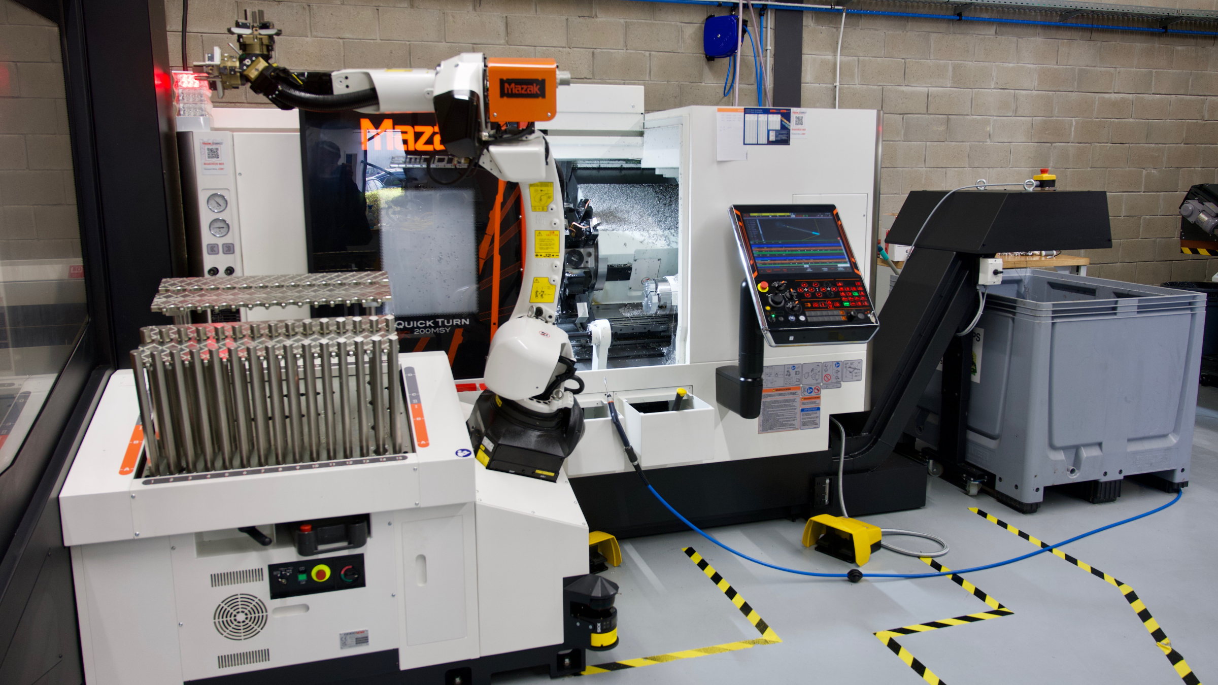 MAZAK MSY200-1 + RoboJob Turnassist